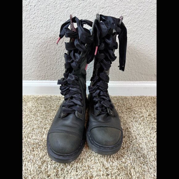 Dr Martens 90s Rustic Black Airwair Combat Boots Plaid Fold Over Motorcycle 8.5 - Picture 1 of 10